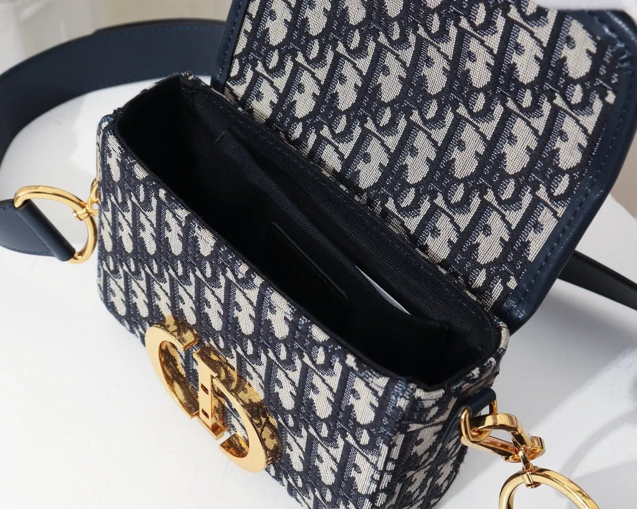 Designer Handbags DR 173