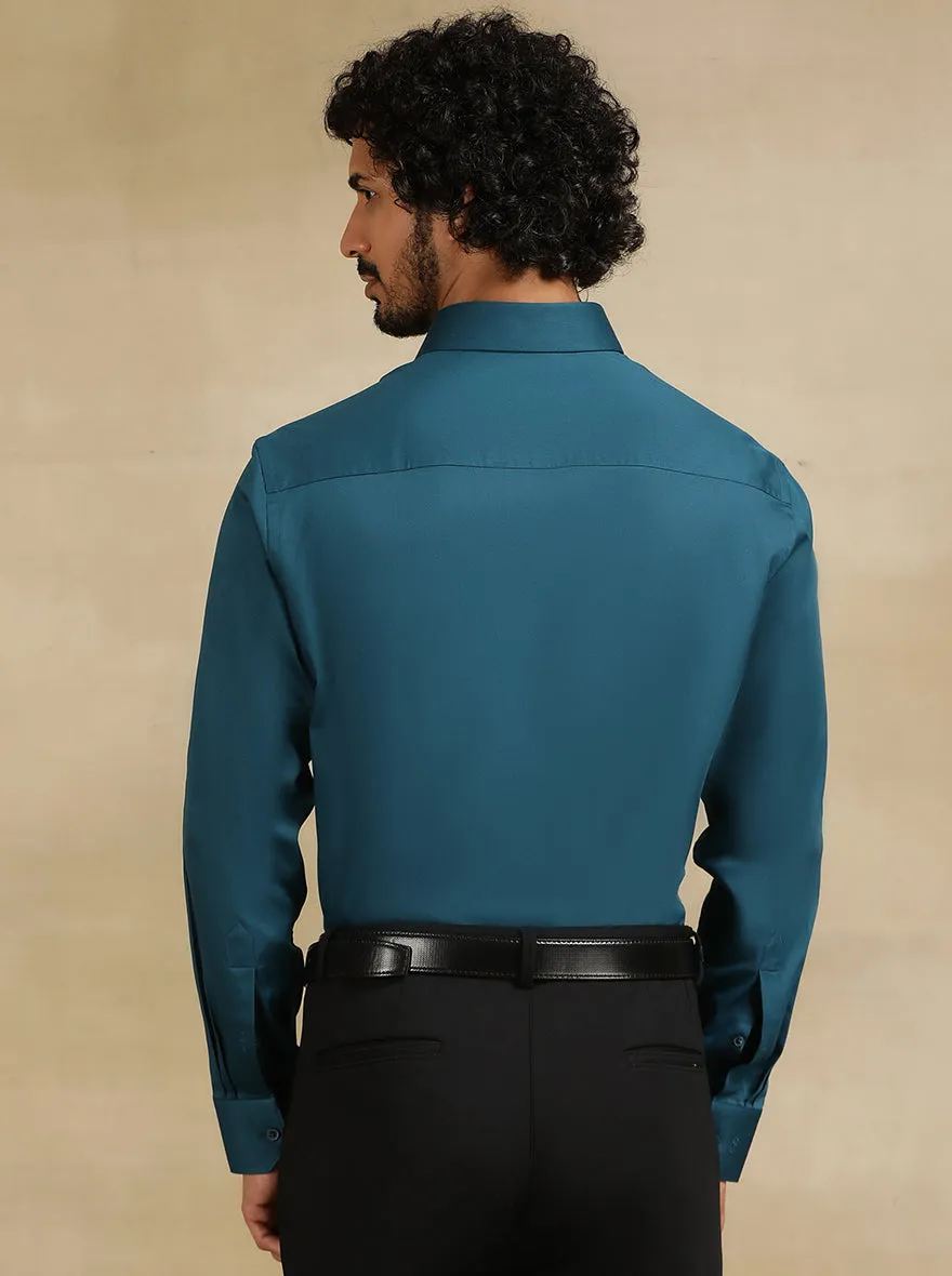 Teal Blue Solid Slim Fit Formal Shirt | JadeBlue